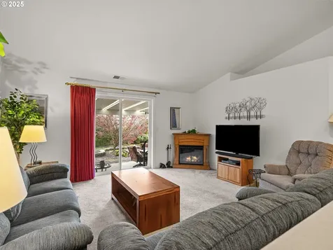1409 SW Lori Court Mcminnville OR 97128