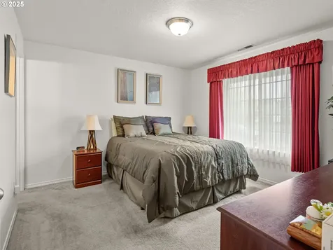 1409 SW Lori Court Mcminnville OR 97128