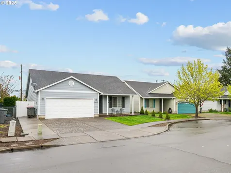 1409 SW Lori Court Mcminnville OR 97128