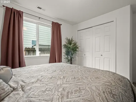 1409 SW Lori Court Mcminnville OR 97128