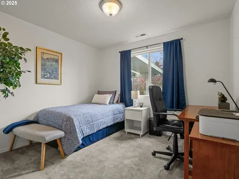 1409 SW Lori Court Mcminnville OR 97128