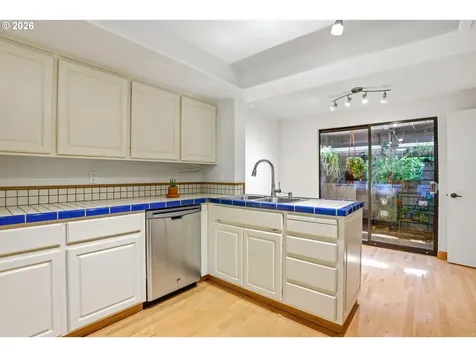64 Wheatherstone Court Lake Oswego OR 97035