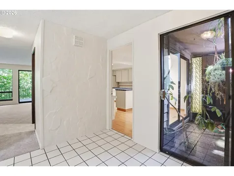 64 Wheatherstone Court Lake Oswego OR 97035