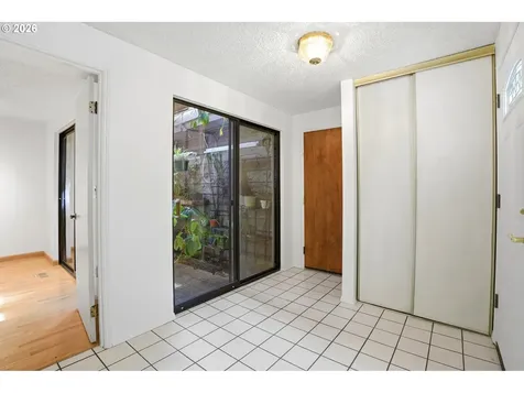 64 Wheatherstone Court Lake Oswego OR 97035