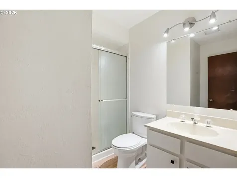 64 Wheatherstone Court Lake Oswego OR 97035
