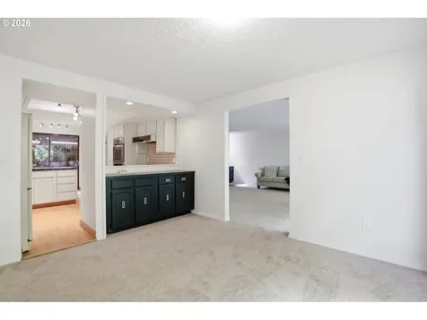 64 Wheatherstone Court Lake Oswego OR 97035