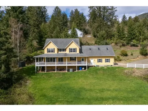 8100 Briar Lane Tillamook OR 97141