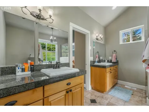 8100 Briar Lane Tillamook OR 97141