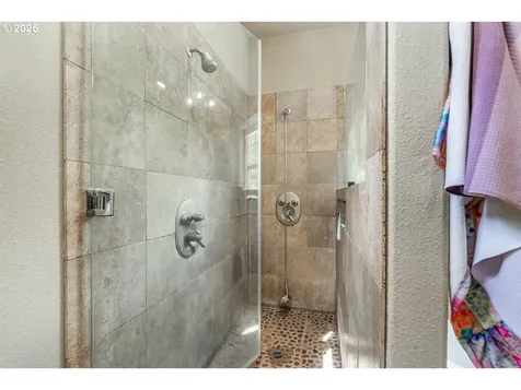 8100 Briar Lane Tillamook OR 97141
