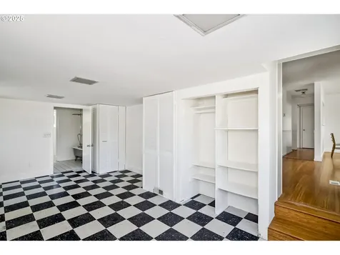 4500 NE Emerson Street Portland OR 97218