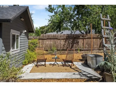 4500 NE Emerson Street Portland OR 97218