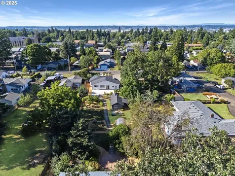 4500 NE Emerson Street Portland OR 97218