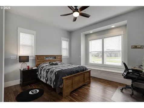 2455 SW West Wind Drive Mcminnville OR 97128