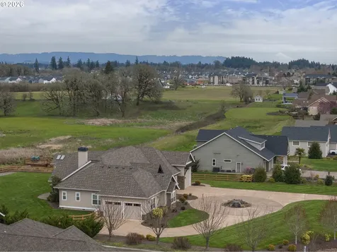 2455 SW West Wind Drive Mcminnville OR 97128
