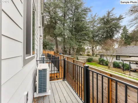8616 SW 21st Avenue Portland OR 97213