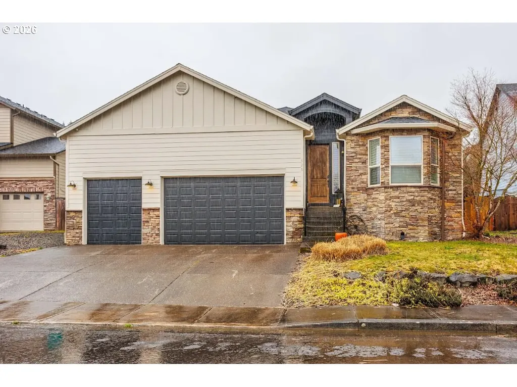 525 E 17th Circle La Center WA 98629