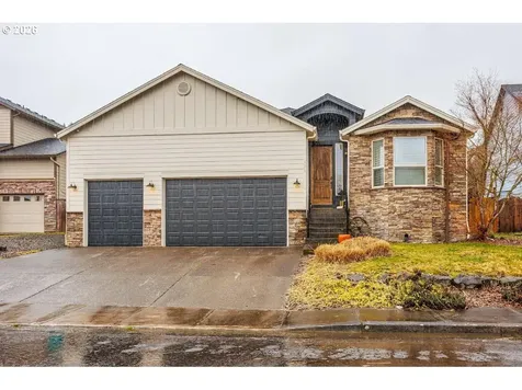 525 E 17th Circle La Center WA 98629
