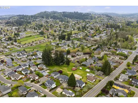 11885 SE Summers Lane Clackamas OR 97015