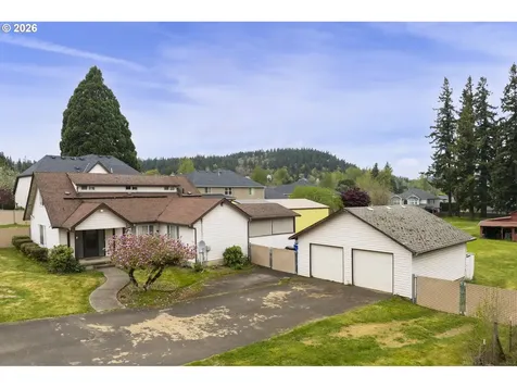 11885 SE Summers Lane Clackamas OR 97015