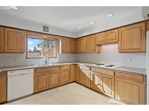 620 NW Queens Court Hillsboro OR 97124