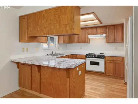 9707 SE Reedway Street Portland OR 97266