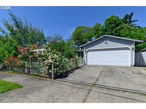 9707 SE Reedway Street Portland OR 97266