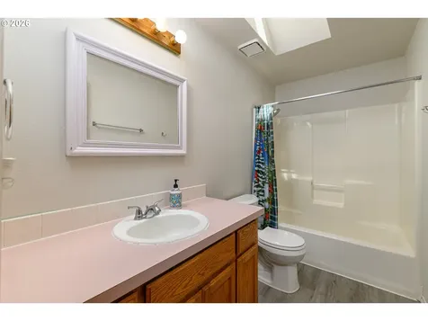 9707 SE Reedway Street Portland OR 97266