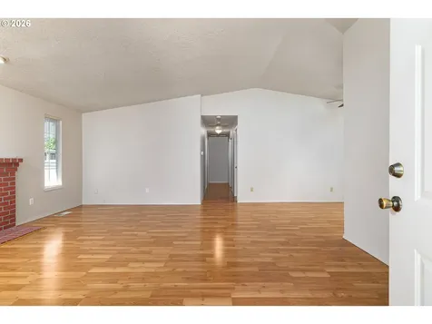 9707 SE Reedway Street Portland OR 97266