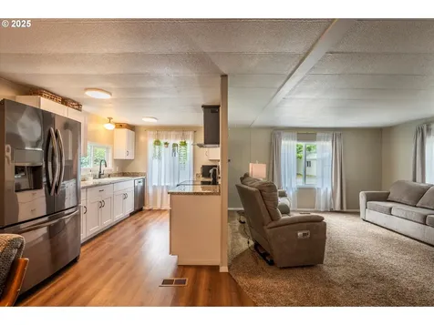 640 Village Pines Drive Coos Bay OR 97420