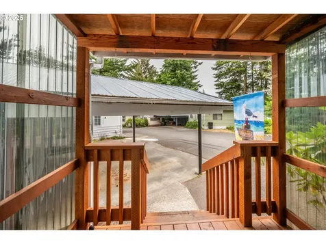 640 Village Pines Drive Coos Bay OR 97420