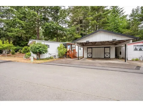 640 Village Pines Drive Coos Bay OR 97420