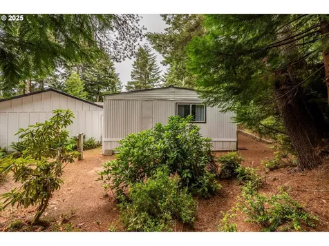 640 Village Pines Drive Coos Bay OR 97420