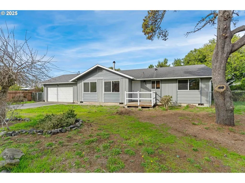 1700 Lakeshore Drive Coos Bay OR 97420