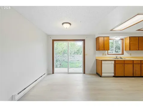 1700 Lakeshore Drive Coos Bay OR 97420