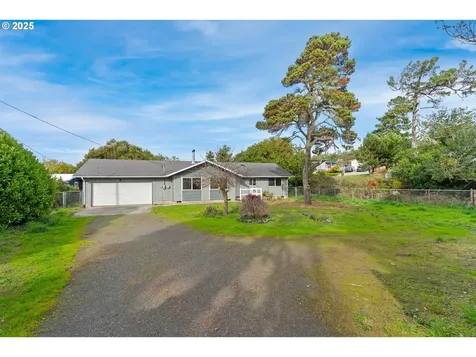 1700 Lakeshore Drive Coos Bay OR 97420