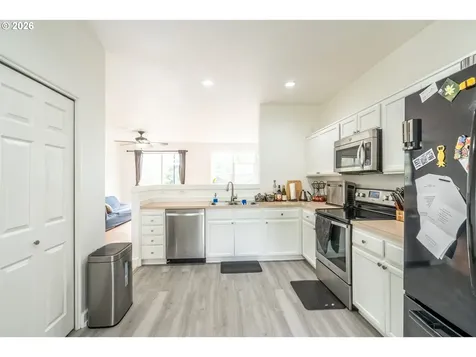 165 NE 75th Avenue Hillsboro OR 97124