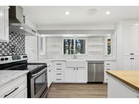 4615 NE 52nd Avenue Vancouver WA 98661
