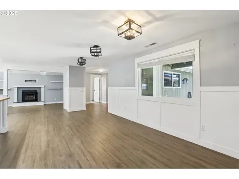 4615 NE 52nd Avenue Vancouver WA 98661