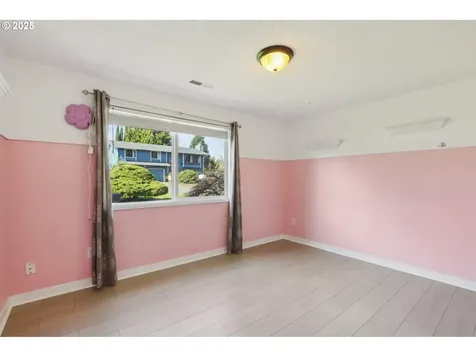 4615 NE 52nd Avenue Vancouver WA 98661