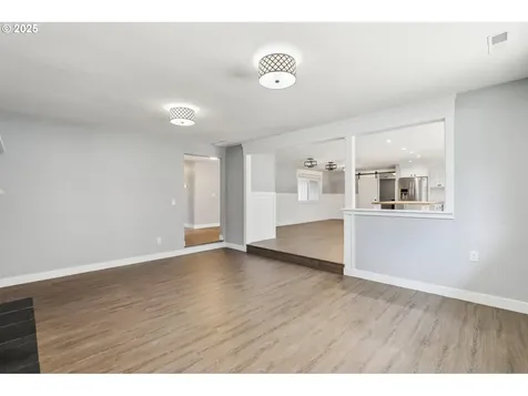 4615 NE 52nd Avenue Vancouver WA 98661