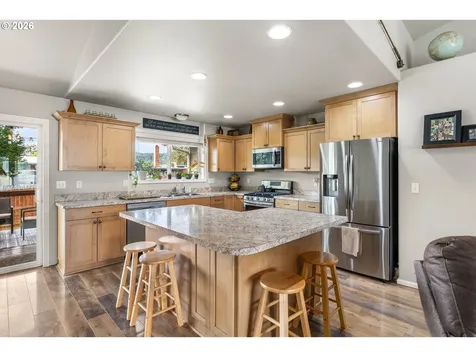 170 Addison Avenue Sutherlin OR 97479