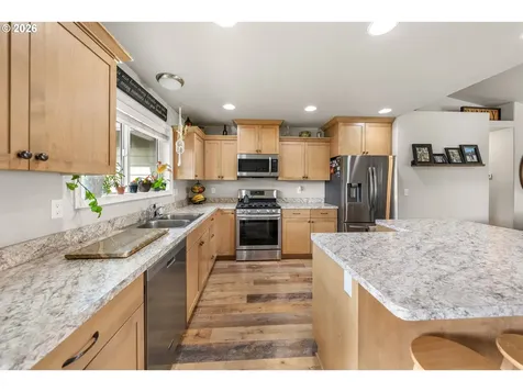 170 Addison Avenue Sutherlin OR 97479