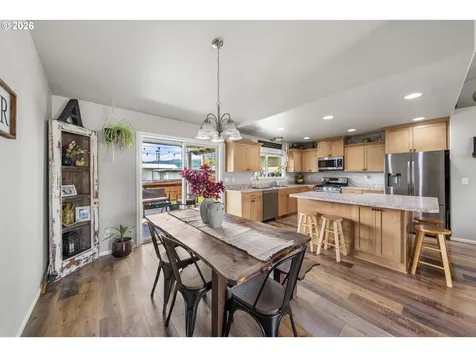 170 Addison Avenue Sutherlin OR 97479