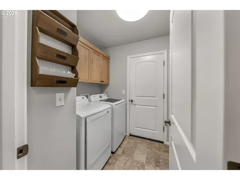 170 Addison Avenue Sutherlin OR 97479