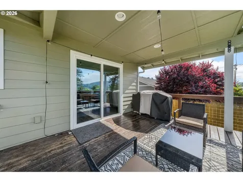 170 Addison Avenue Sutherlin OR 97479