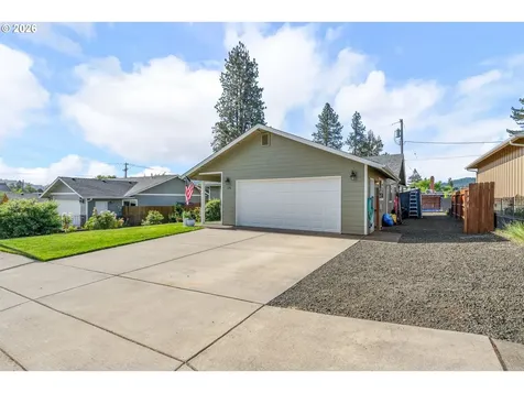 170 Addison Avenue Sutherlin OR 97479