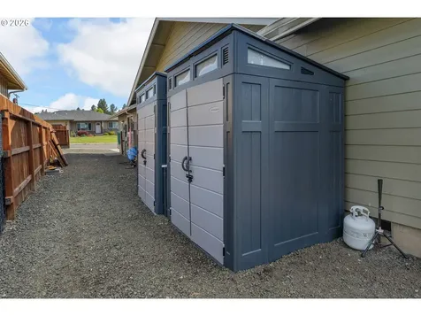 170 Addison Avenue Sutherlin OR 97479