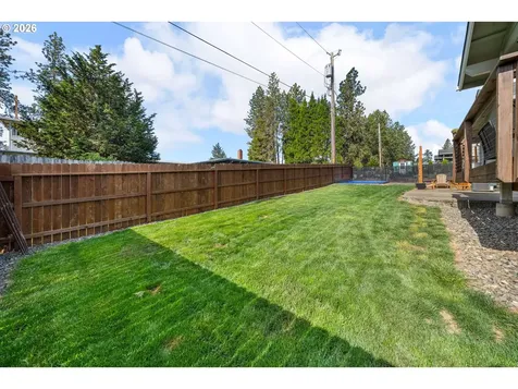 170 Addison Avenue Sutherlin OR 97479