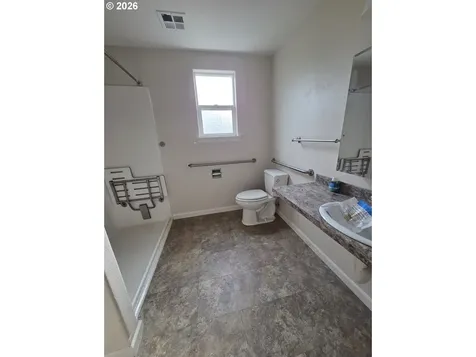 863 W First Avenue Sutherlin OR 97479