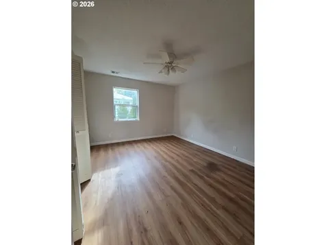 863 W First Avenue Sutherlin OR 97479